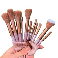 kit com 13 pinceis de maquiagem marrom