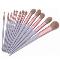 kit com 13 pinceis de maquiagem marrom